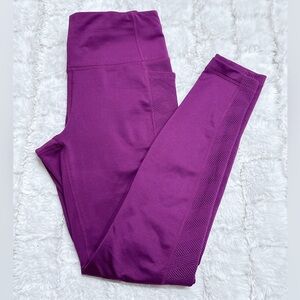 Mondetta Women’s Performance Luxury  Active Leggings with‎ Side Pocket Size S